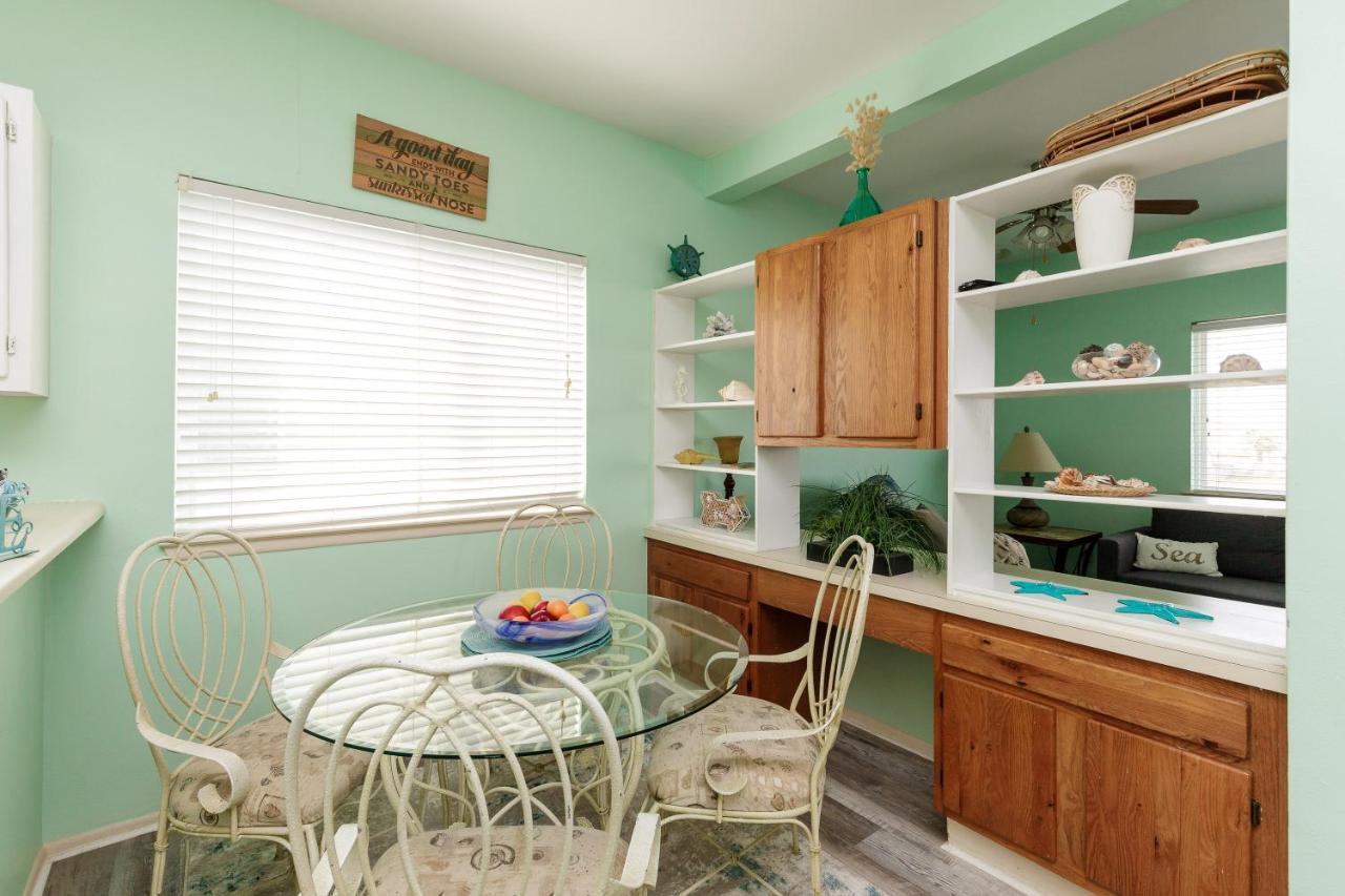 Affordable Family Condo -Walking Distance To Beach By Mustang Island, Sleeps Four, 2025 Traveler Award Corpus Christi Luaran gambar