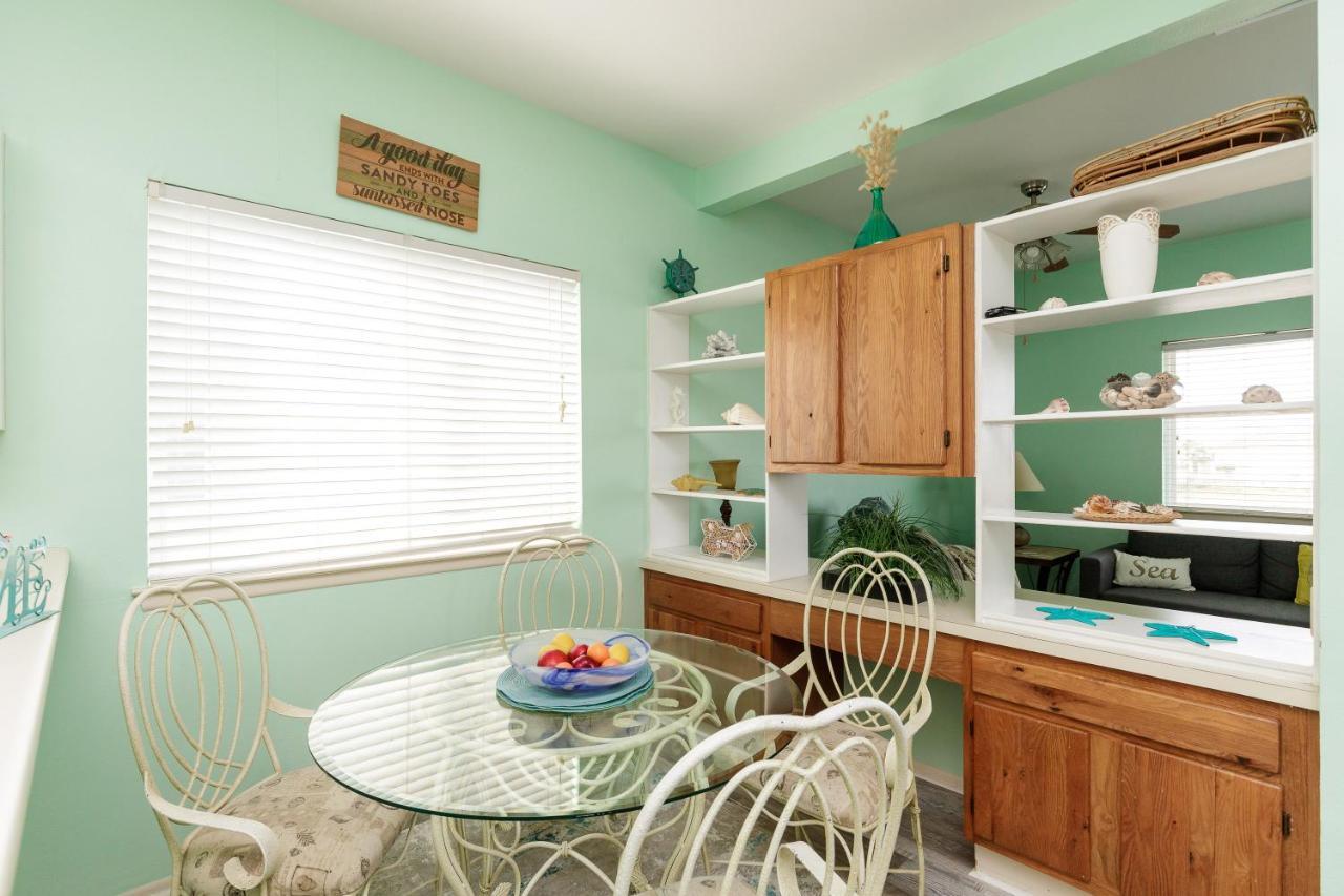 Affordable Family Condo -Walking Distance To Beach By Mustang Island, Sleeps Four, 2025 Traveler Award Corpus Christi Luaran gambar